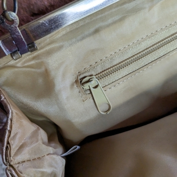 Vintage‎ Jessica McClintock Gold Clutch with Hideaway Chain - Picture 8 of 11